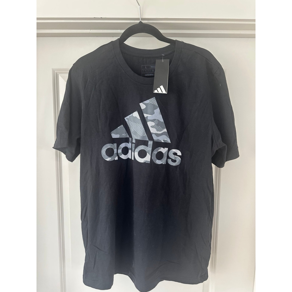 Adidas Camo T-Shirt Color: Black / Cano Size: Latge
